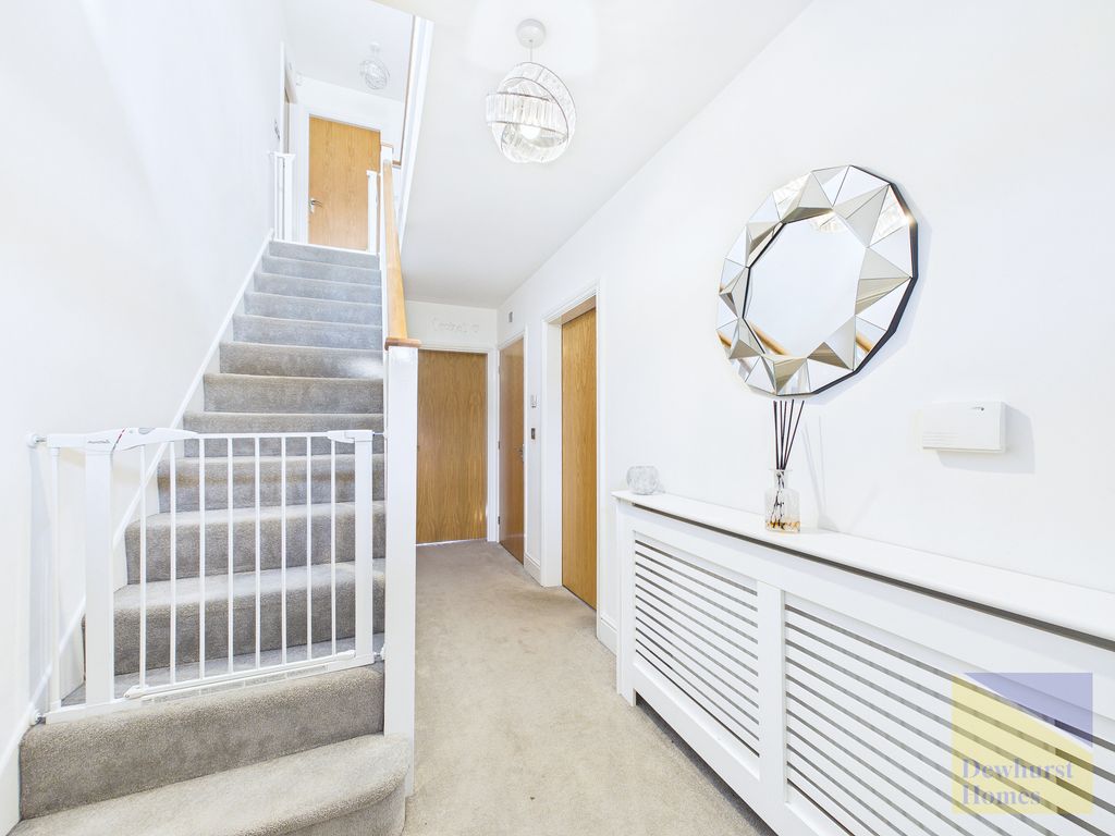 Property photo 2 of 24