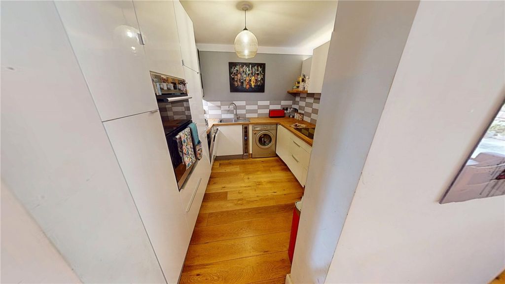 Property photo 3 of 10 Picture No. 07