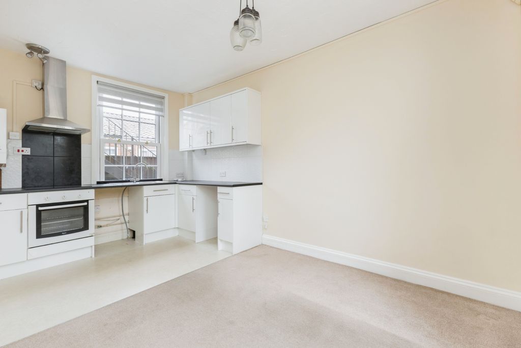 Property photo 3 of 13 Photography