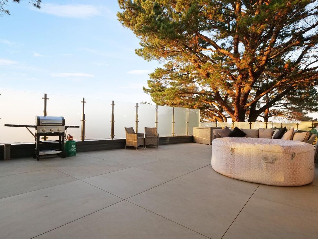 Property photo 2 of 18 P1592046.Jpg