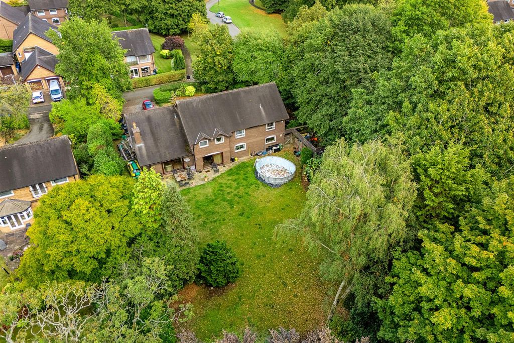 Property photo 3 of 13 1 Green Courts-7.Jpg