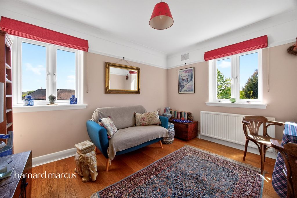 Property photo 3 of 14