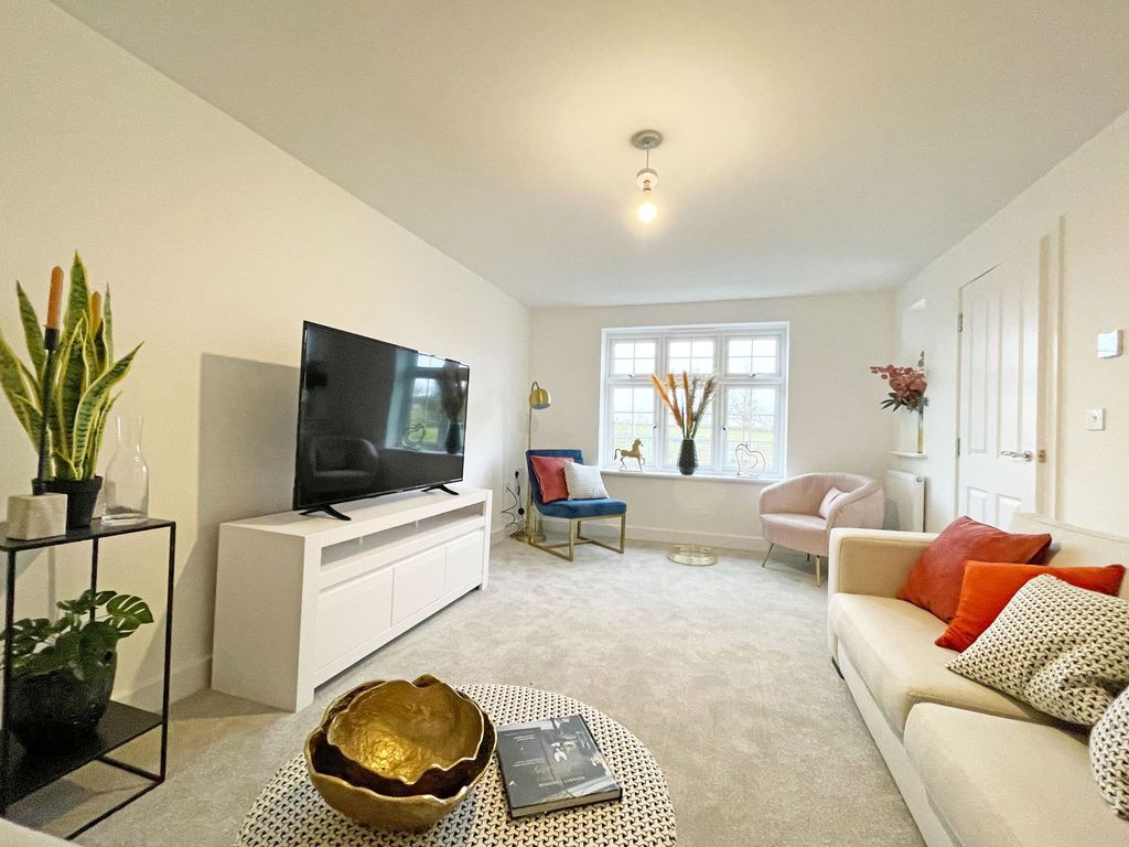 Property photo 2 of 25