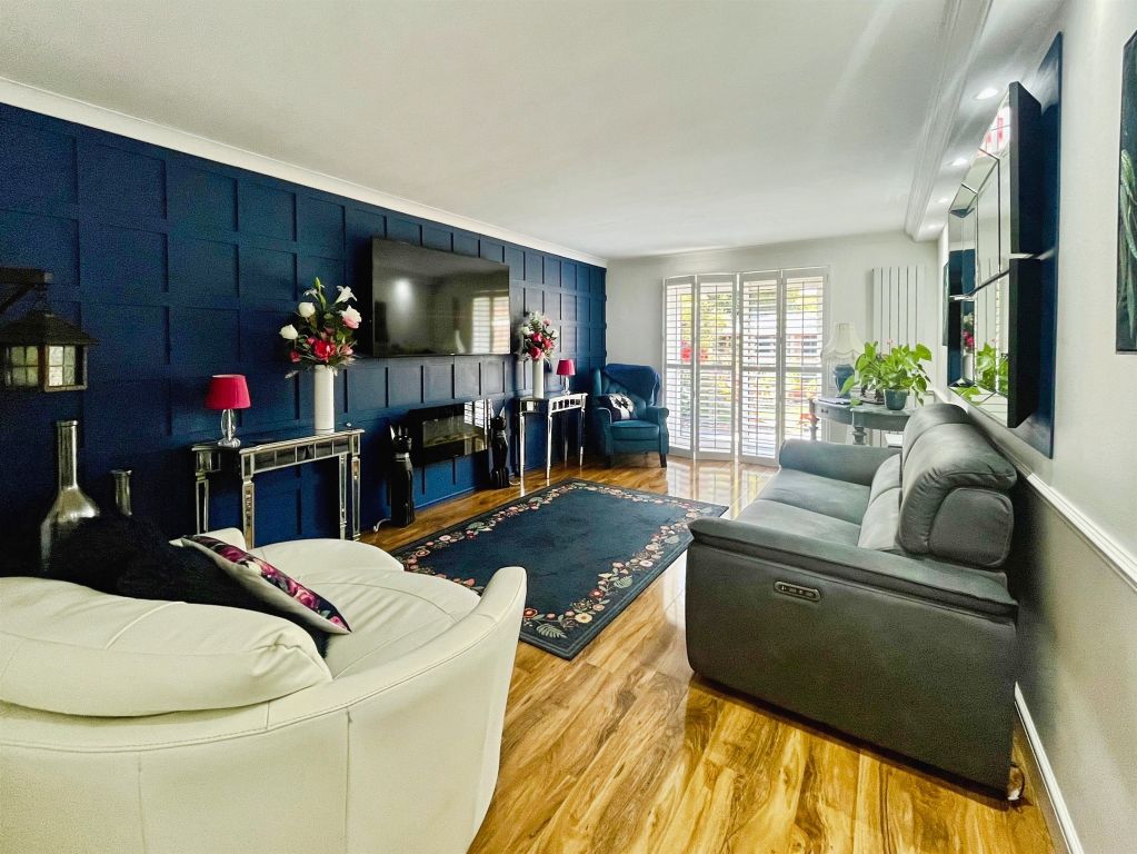 Property photo 2 of 21