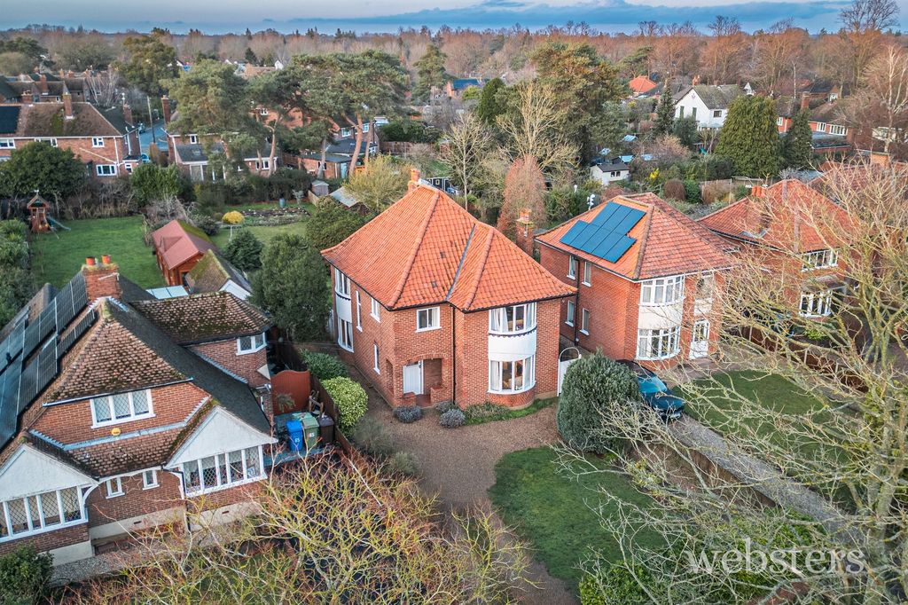 Property photo 1 of 24