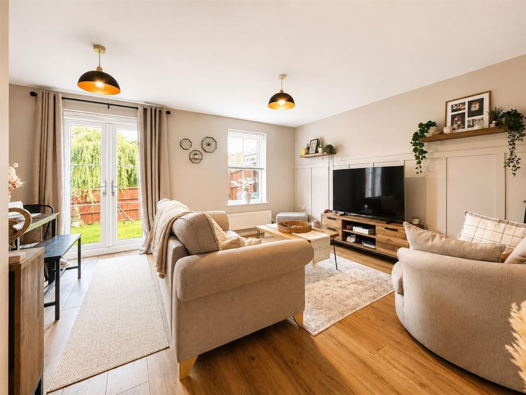 Property photo 2 of 17 17