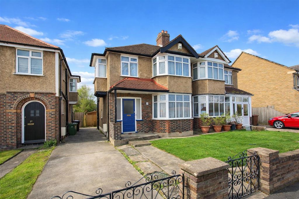 Property photo 1 of 18 Front.Jpg