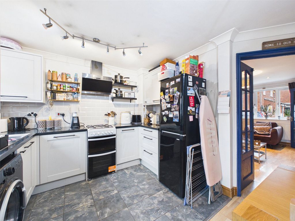 Property photo 3 of 11 Picture No. 06