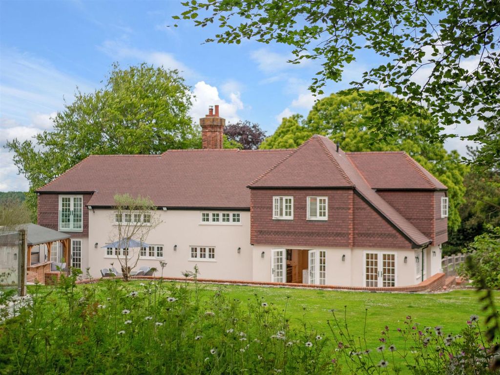 Property photo 3 of 31