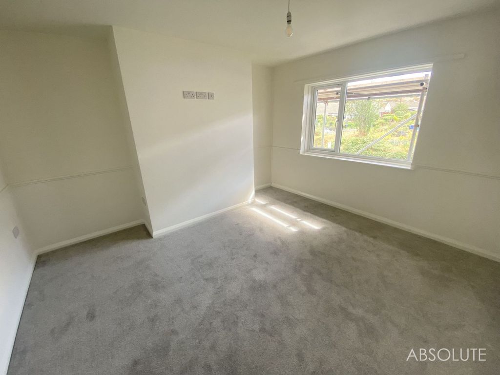 Property photo 2 of 7 Lounge