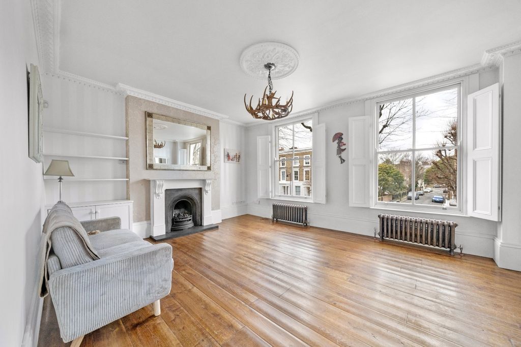 Property photo 1 of 23