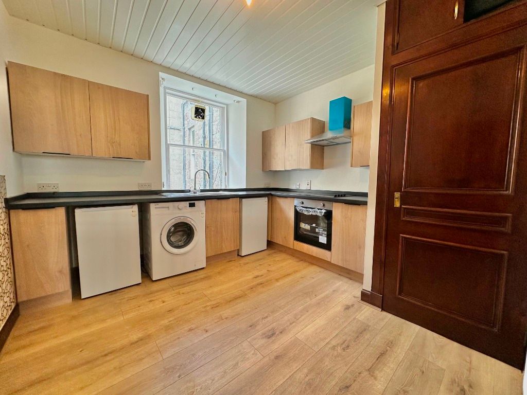 Property photo 3 of 9 Photo 3