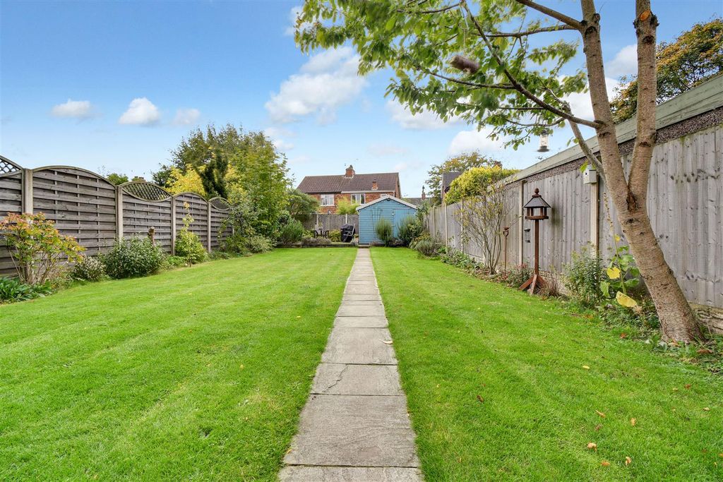 Property photo 2 of 26 Rear Garden