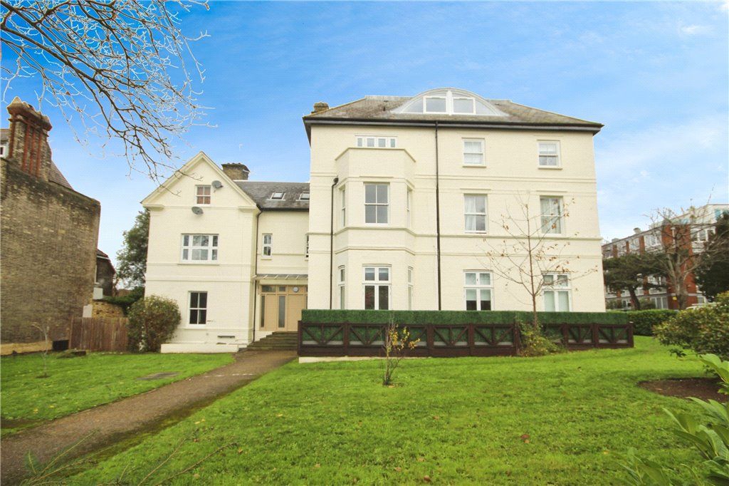 Property photo 1 of 9 External