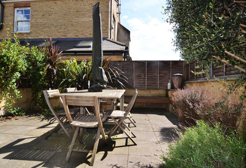 Property photo 2 of 7