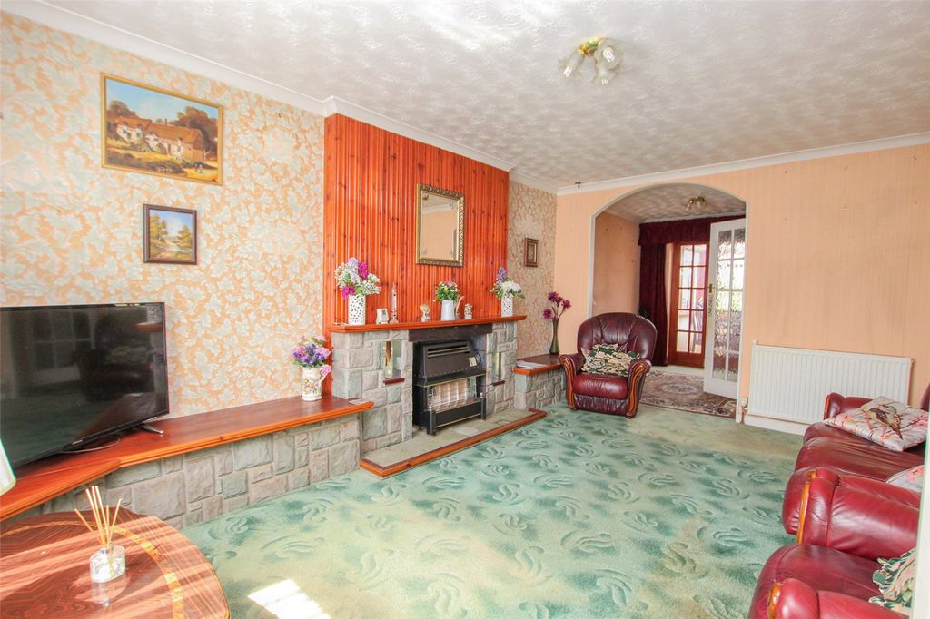 Property photo 2 of 20 Picture No. 07