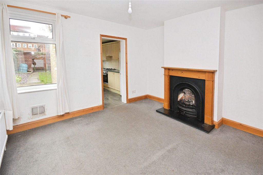 Property photo 3 of 14 Picture No. 13