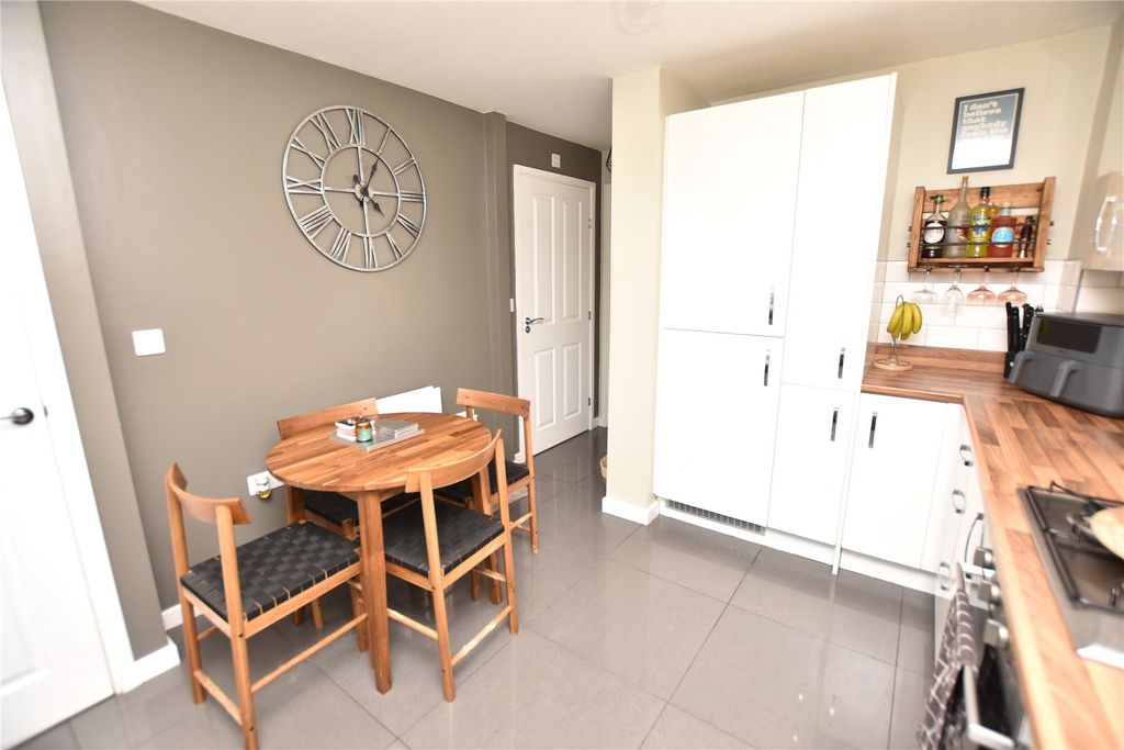 Property photo 3 of 12 Picture No. 37