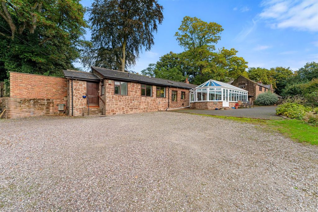 Property photo 1 of 32 Chestnut Mill-13.Jpg