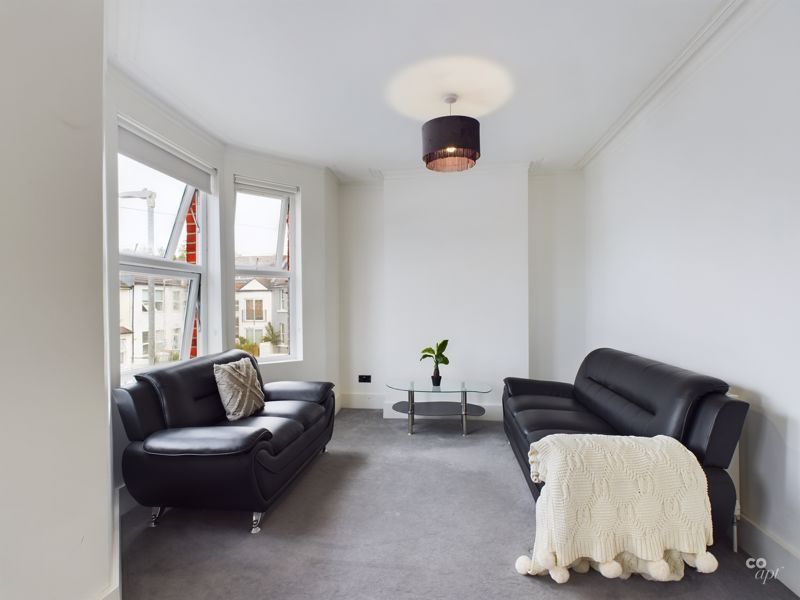 Property photo 3 of 8 Photo 9