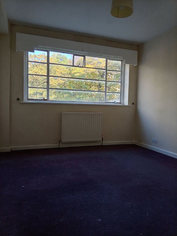 Property photo 3 of 11 Photo 2