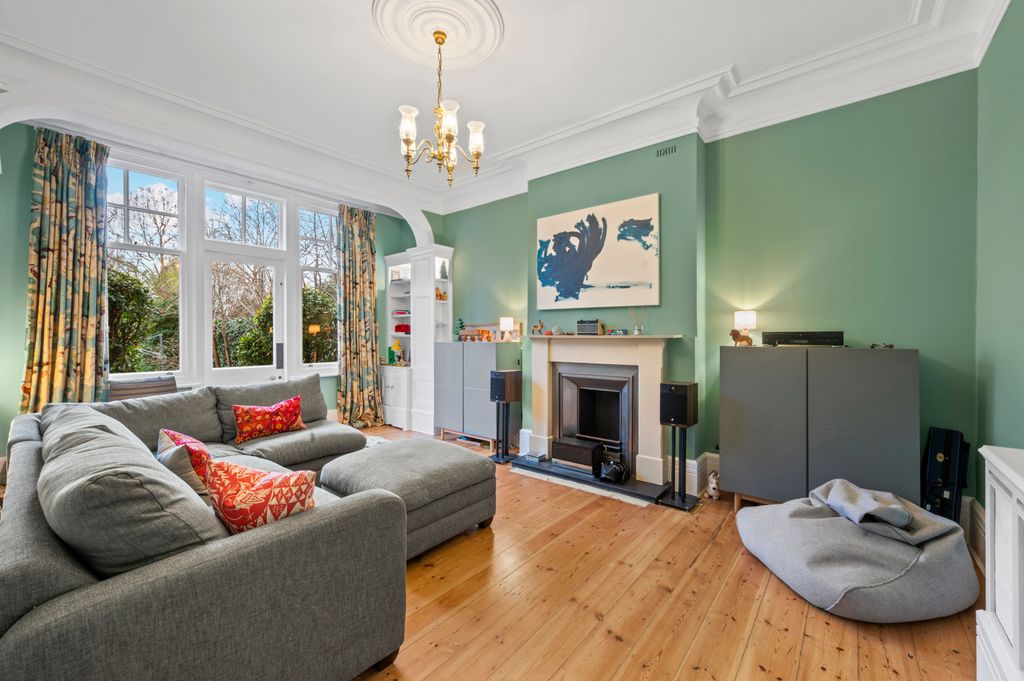 Property photo 3 of 31 Picture No. 03