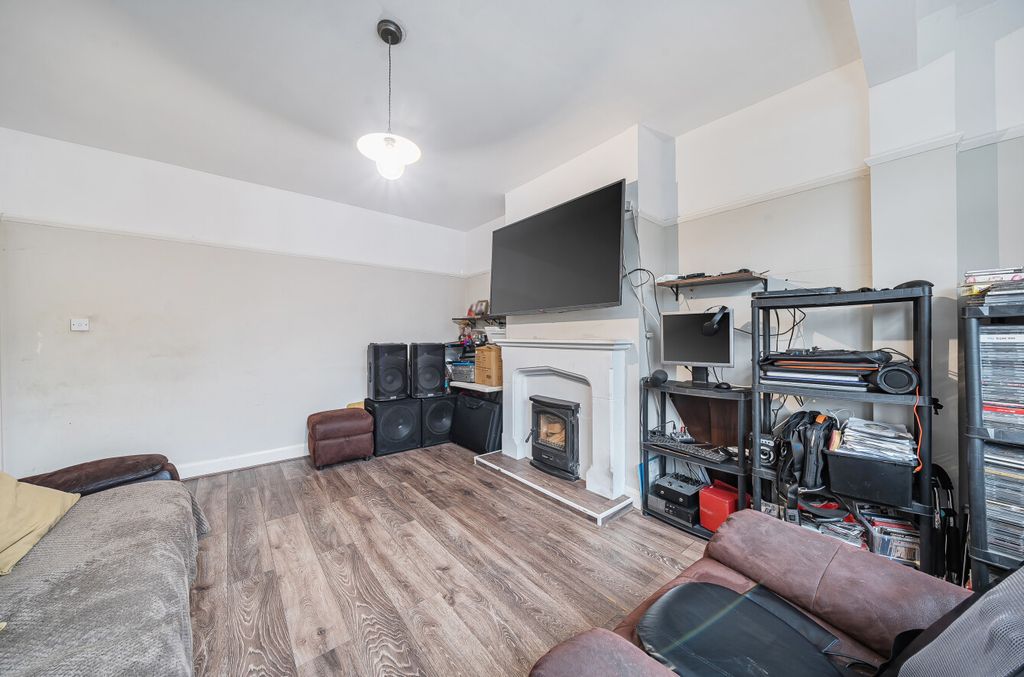 Property photo 3 of 25 1399833-20-69690B...