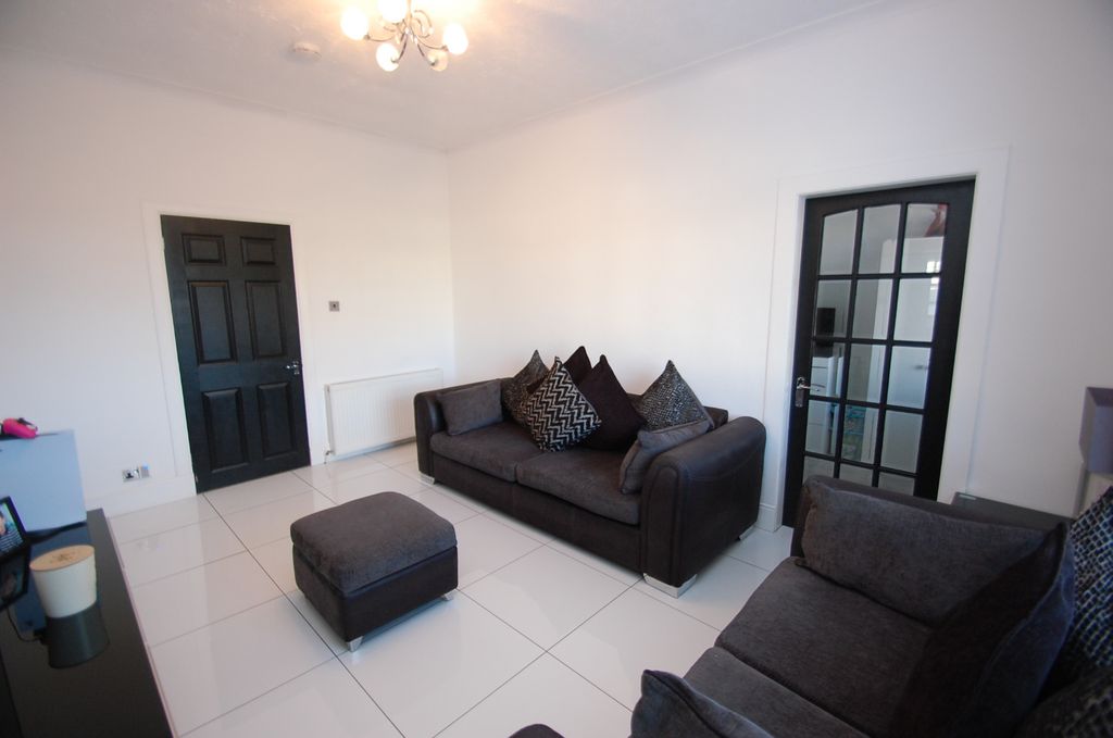 Property photo 2 of 21 4844741