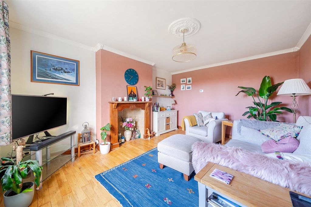 Property photo 3 of 34 1407950-7-698c54Bc67ba6.Jpg