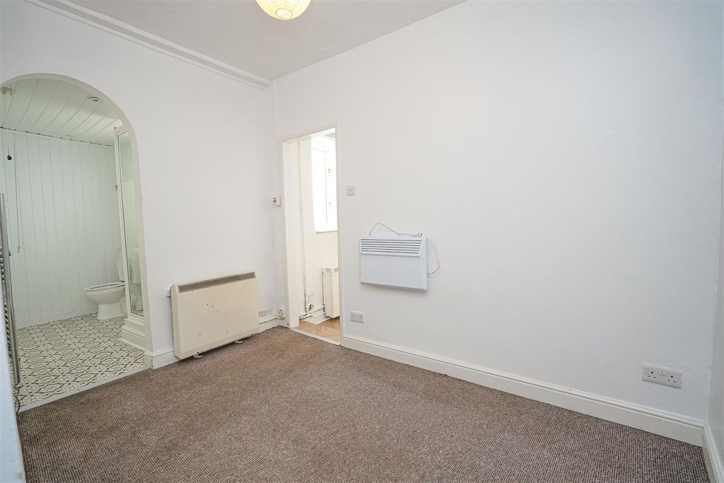 Additional image 6 of 1 bed flat for saleMarket Street, Appledore EX39