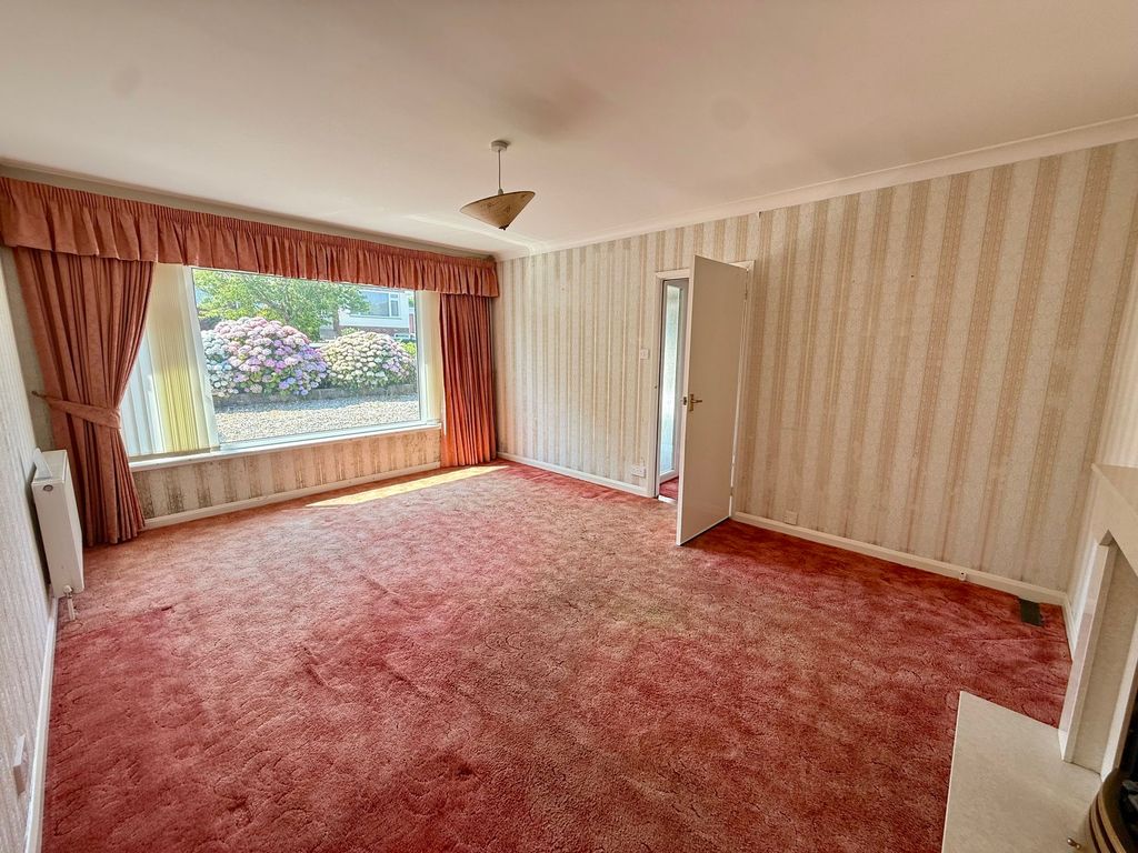 Property photo 3 of 22