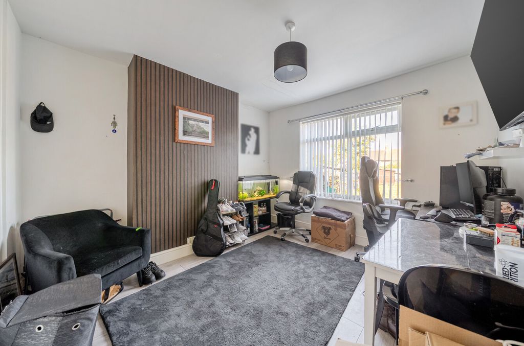 Property photo 3 of 19 1494890-17-6A58Ff...