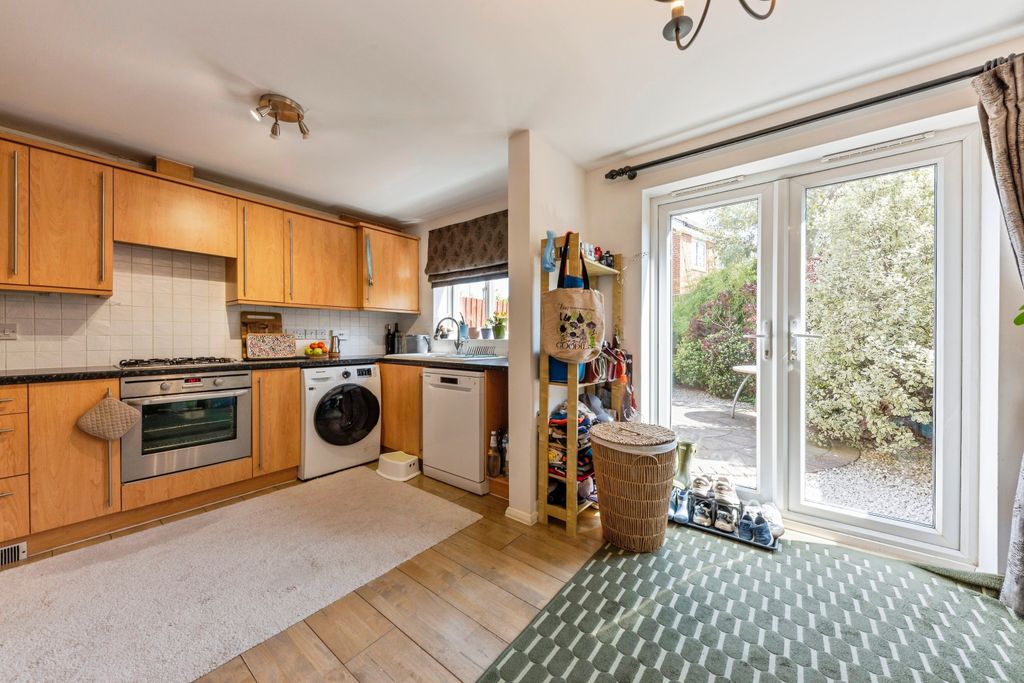 Property photo 2 of 15 Image