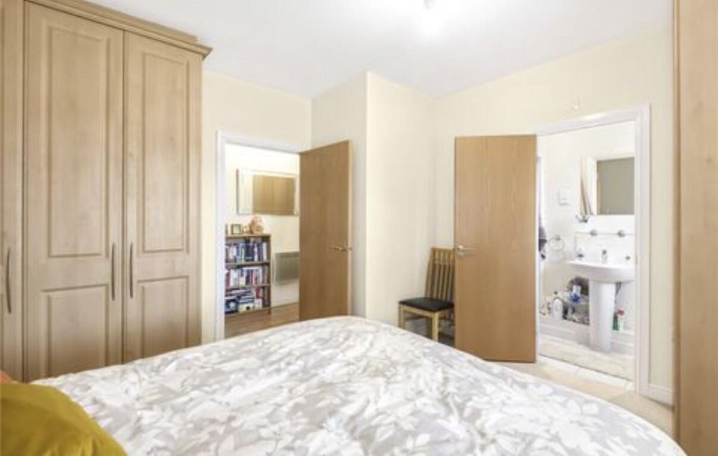 Property photo 3 of 14 Bedroom