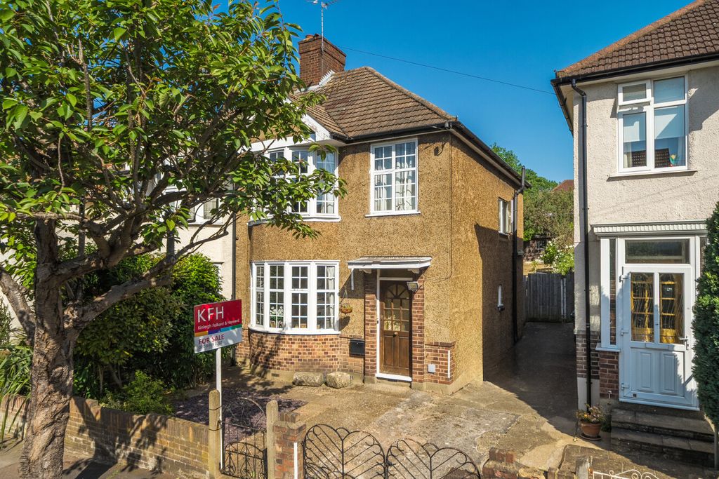 Property photo 1 of 13 1466934-23-6A1718...