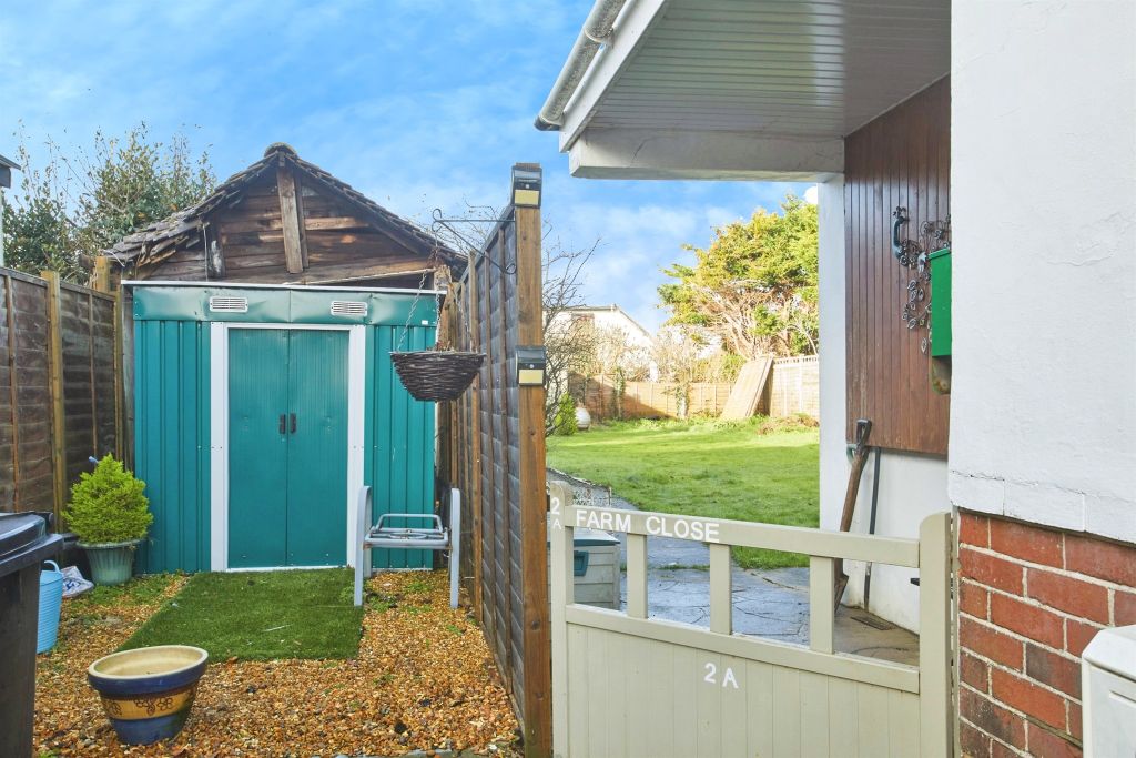 Property photo 2 of 13