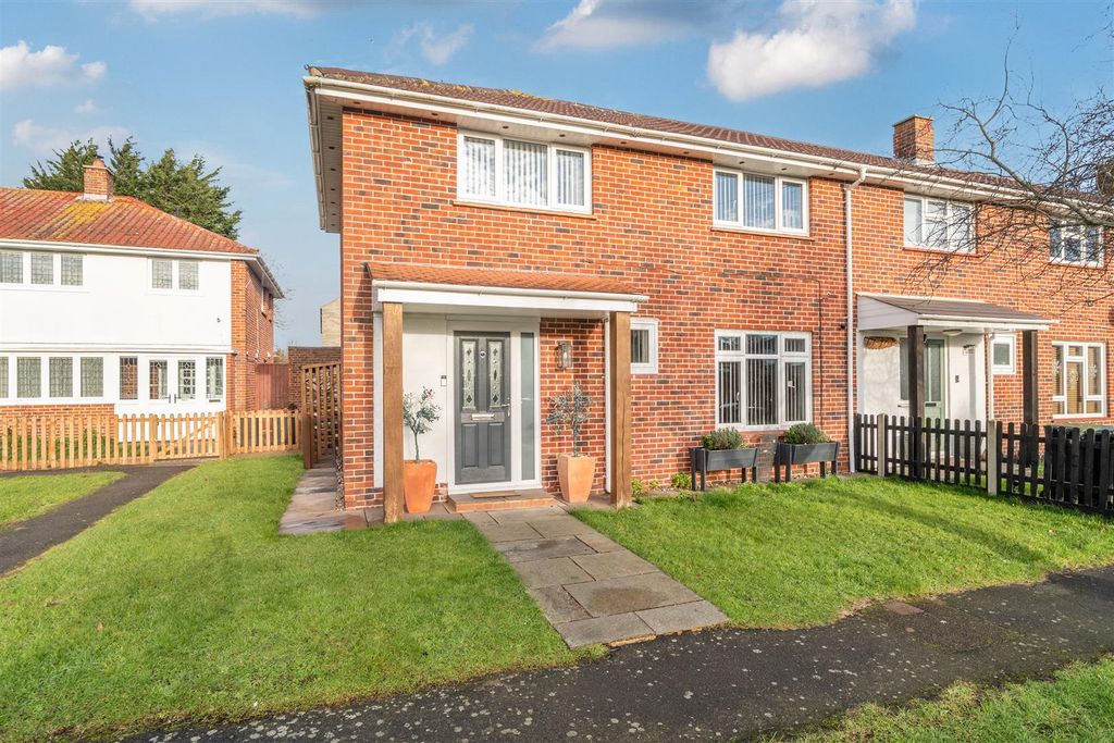 Property photo 1 of 15 Exterior