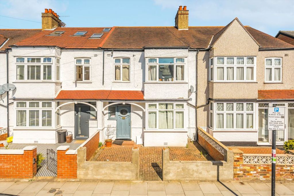Property photo 1 of 7