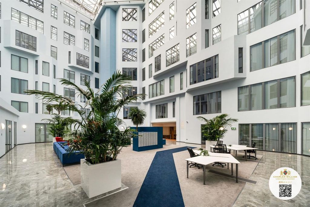 Property photo 3 of 12