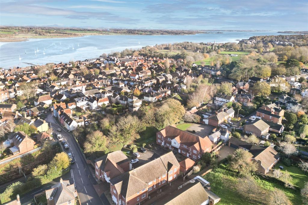 Property photo 3 of 12 Drone