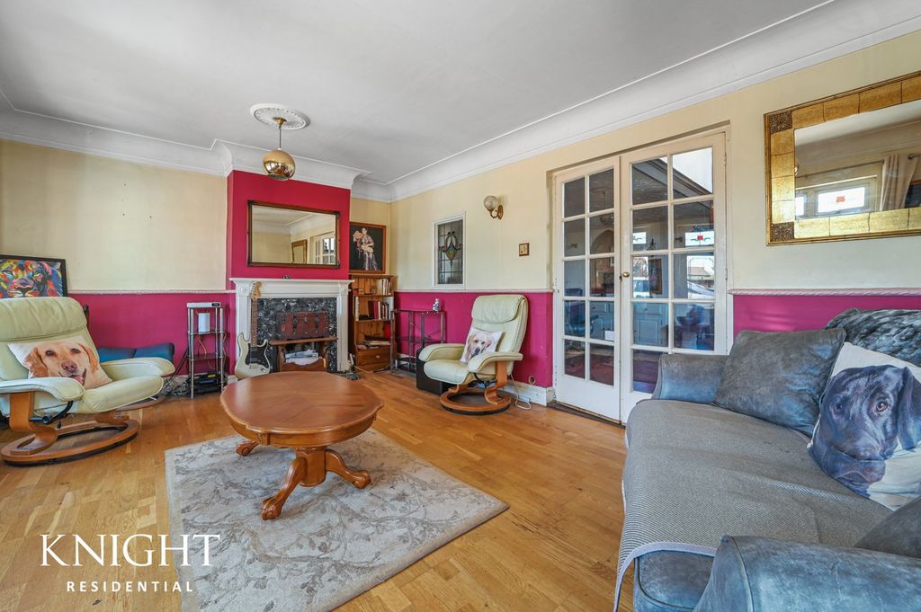 Property photo 3 of 21