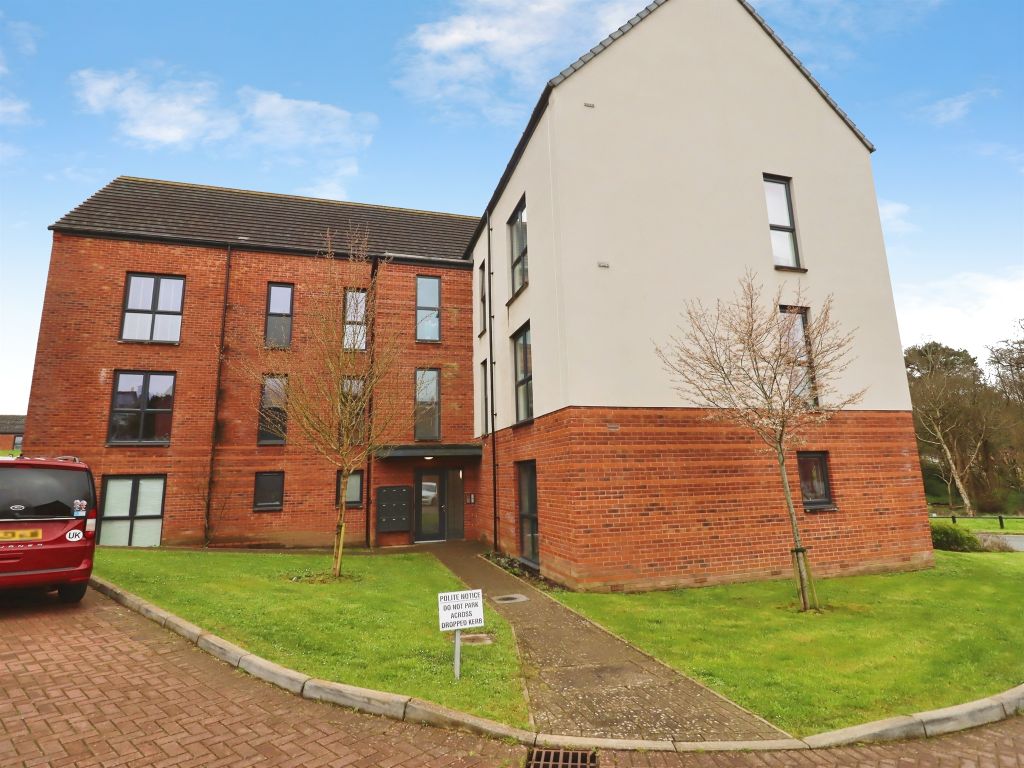 Property photo 3 of 18