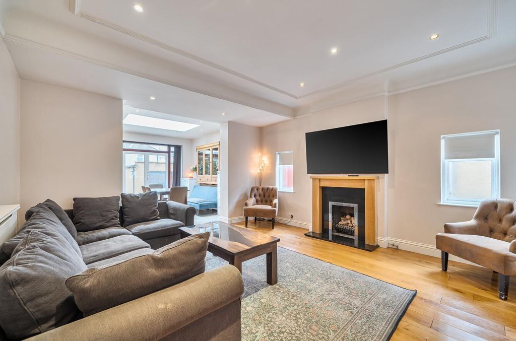 Property photo 3 of 17 Davidson Frost-Wellings, Dfw, Kenton Lane, Harrow,