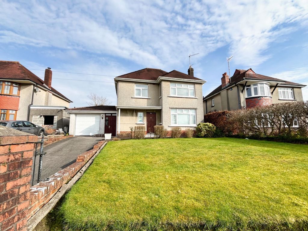 Property photo 1 of 36