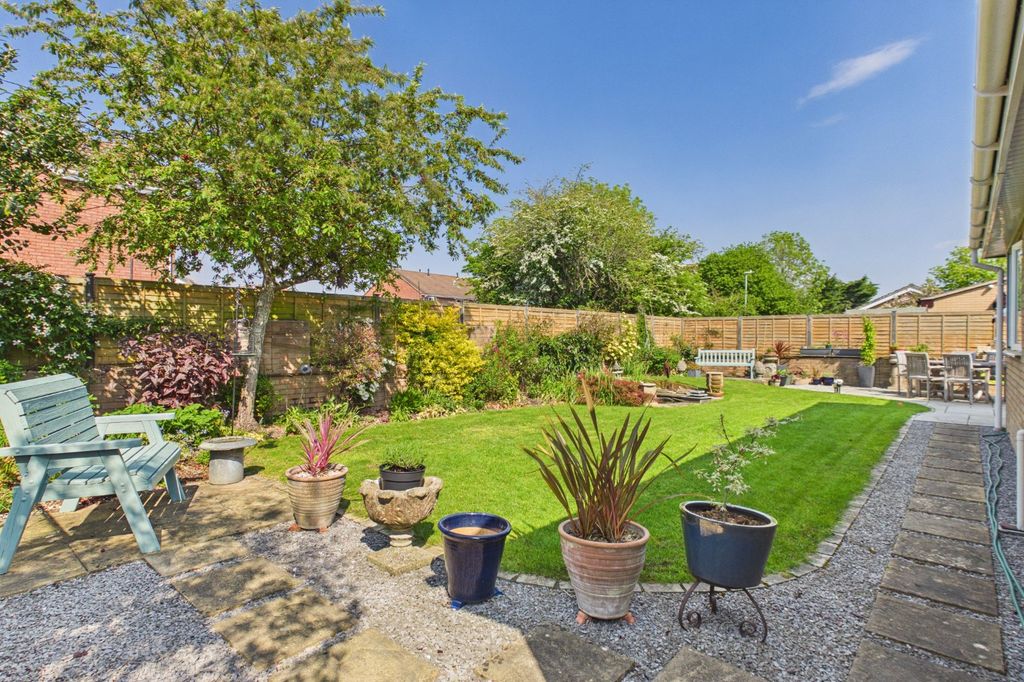 Property photo 2 of 14 Rear Garden