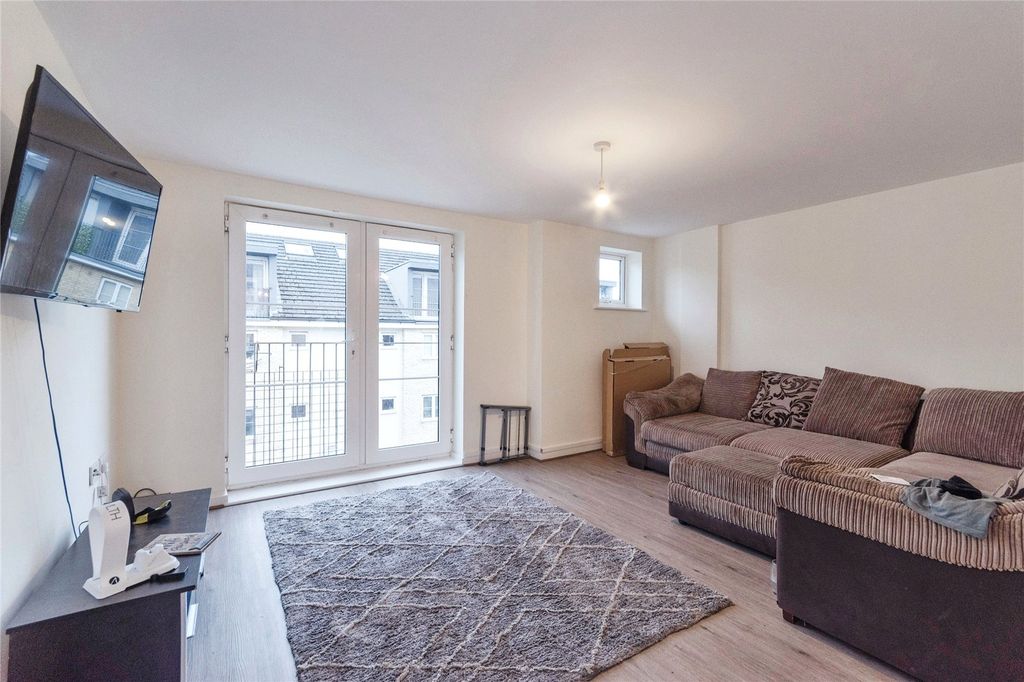 Additional image 6 of 2 bed maisonette for saleGrove Road, Hitchin SG4