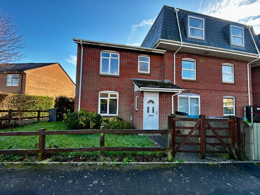 Property photo 1 of 15 Front