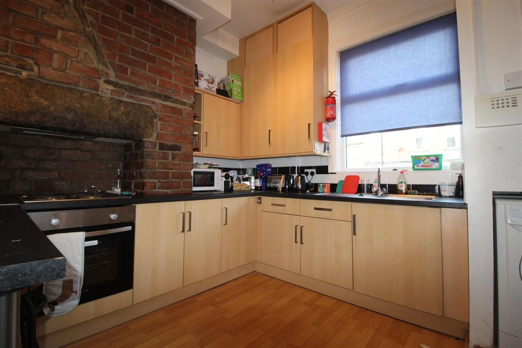 Property photo 3 of 5 Img_2066.Jpg