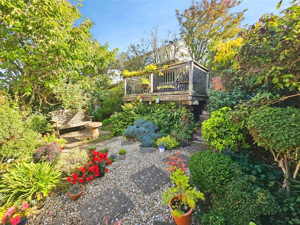 Property photo 2 of 18 Picture No. 07