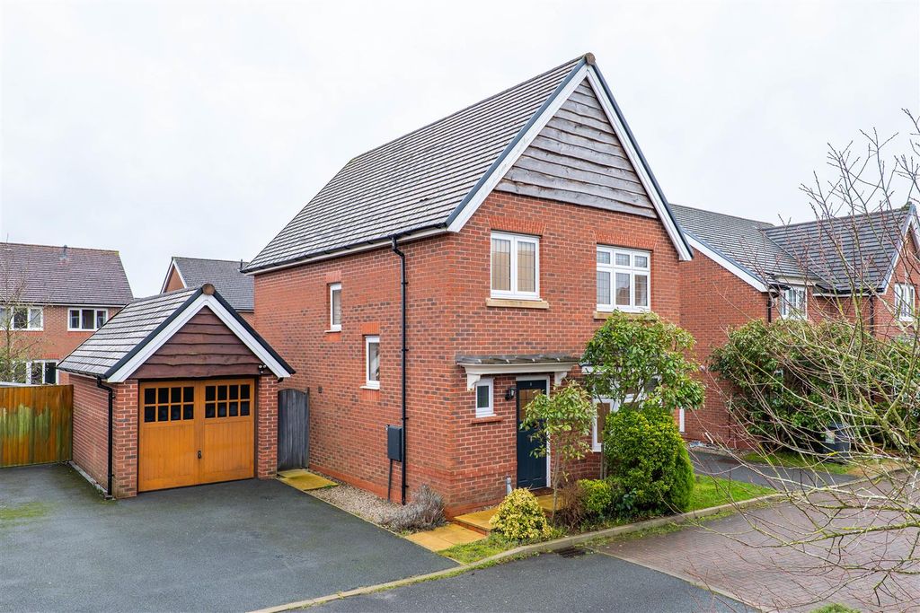 Property photo 1 of 26 Front External